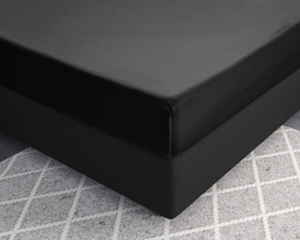 Primaviera Deluxe Satijnen Hoeslaken Zwart 180 x 210 - Afbeelding 3