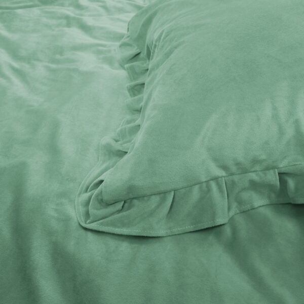 Velvet Ruffles Granite Green 200 x 220