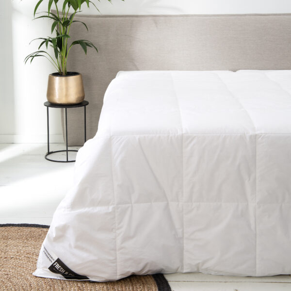 DEKBED FCH Eendendons 4S White 140x200