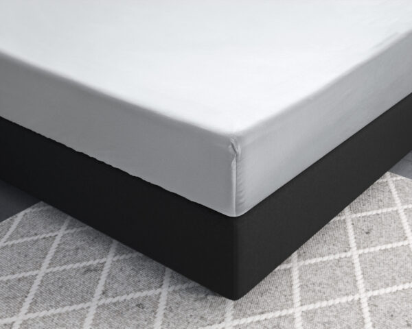 Primaviera Deluxe Satijnen Hoeslaken Wit 200 x 220 cm - Afbeelding 3