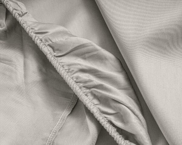 Primaviera Deluxe Satijnen Hoeslaken Creme 160 x 200 cm - Afbeelding 5