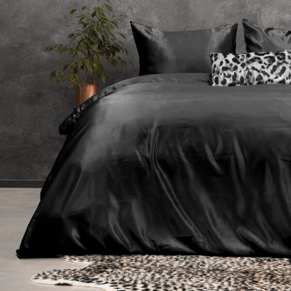 Sleeptime Beauty Skin Care Dekbedovertrek Zwart 240x220 cm - Afbeelding 3