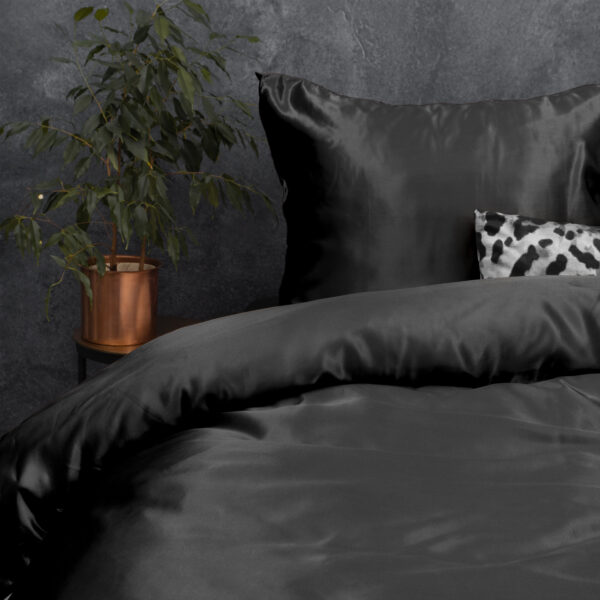 Sleeptime Beauty Skin Care Dekbedovertrek Zwart 240x220 cm - Afbeelding 5