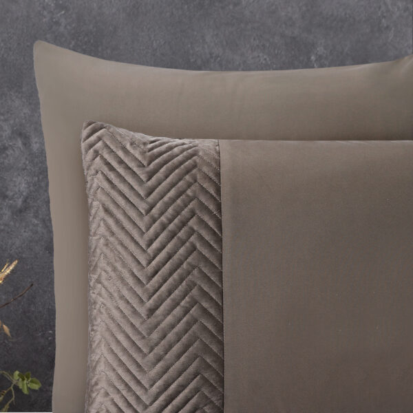 Sleeptime Velvet Crossline Taupe 240 x 200/220 cm - Afbeelding 3