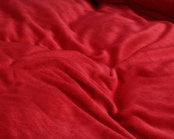 Sleeptime Velvet Uni Dekbedovertrek Rood 200 x 220 cm - Afbeelding 4