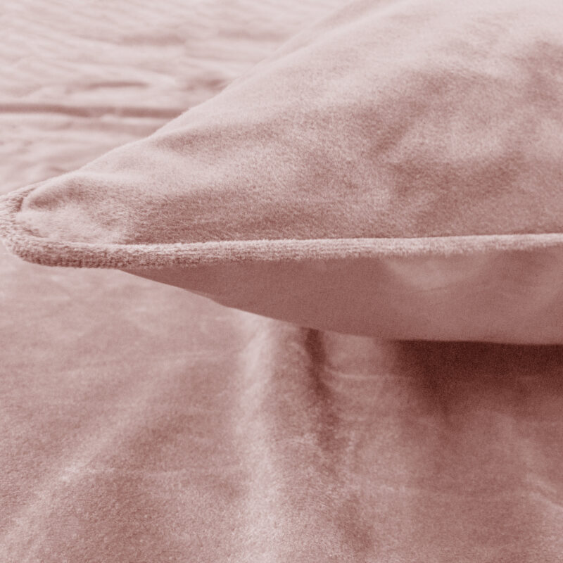Velvet Piping Soft Pink 140 x 220