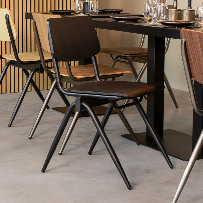 LABEL51 Eetkamerstoel Solid - Zwart - - Zwart Metalen Frame