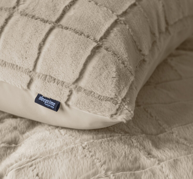 Sleeptime Faux Fur Check Beige 240 x 220