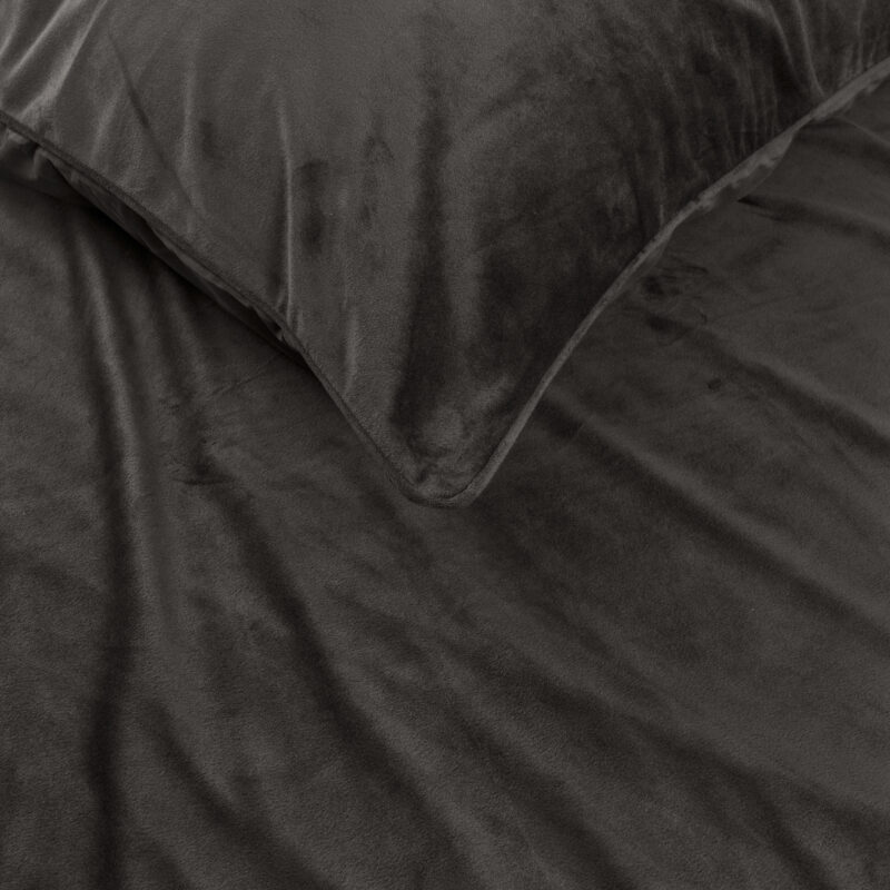 Velvet Piping Deep Taupe 240 x 220